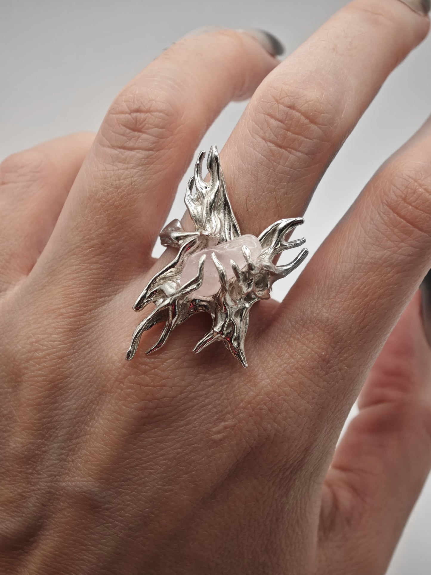 Fadeta ring