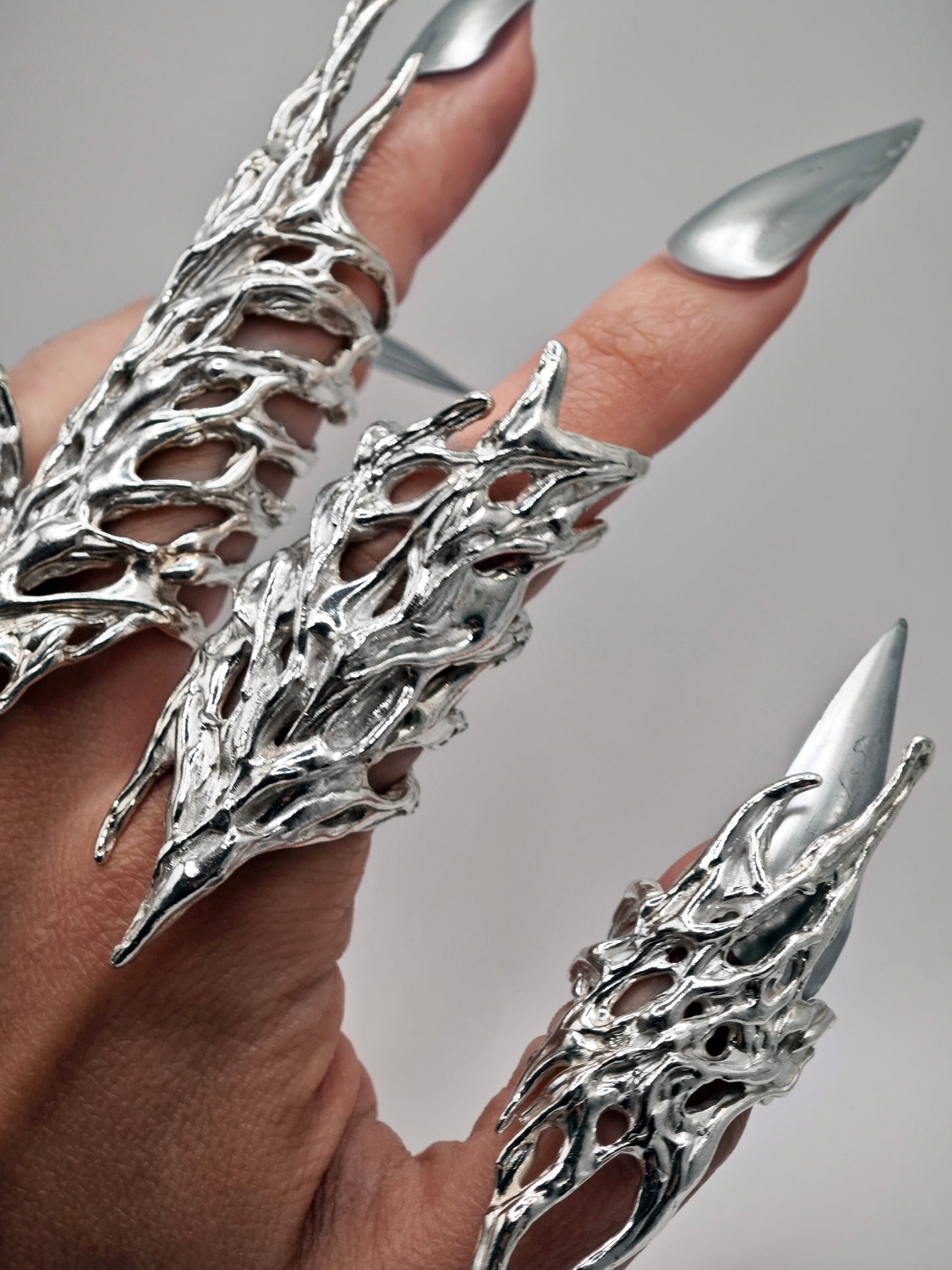 Creatura ring