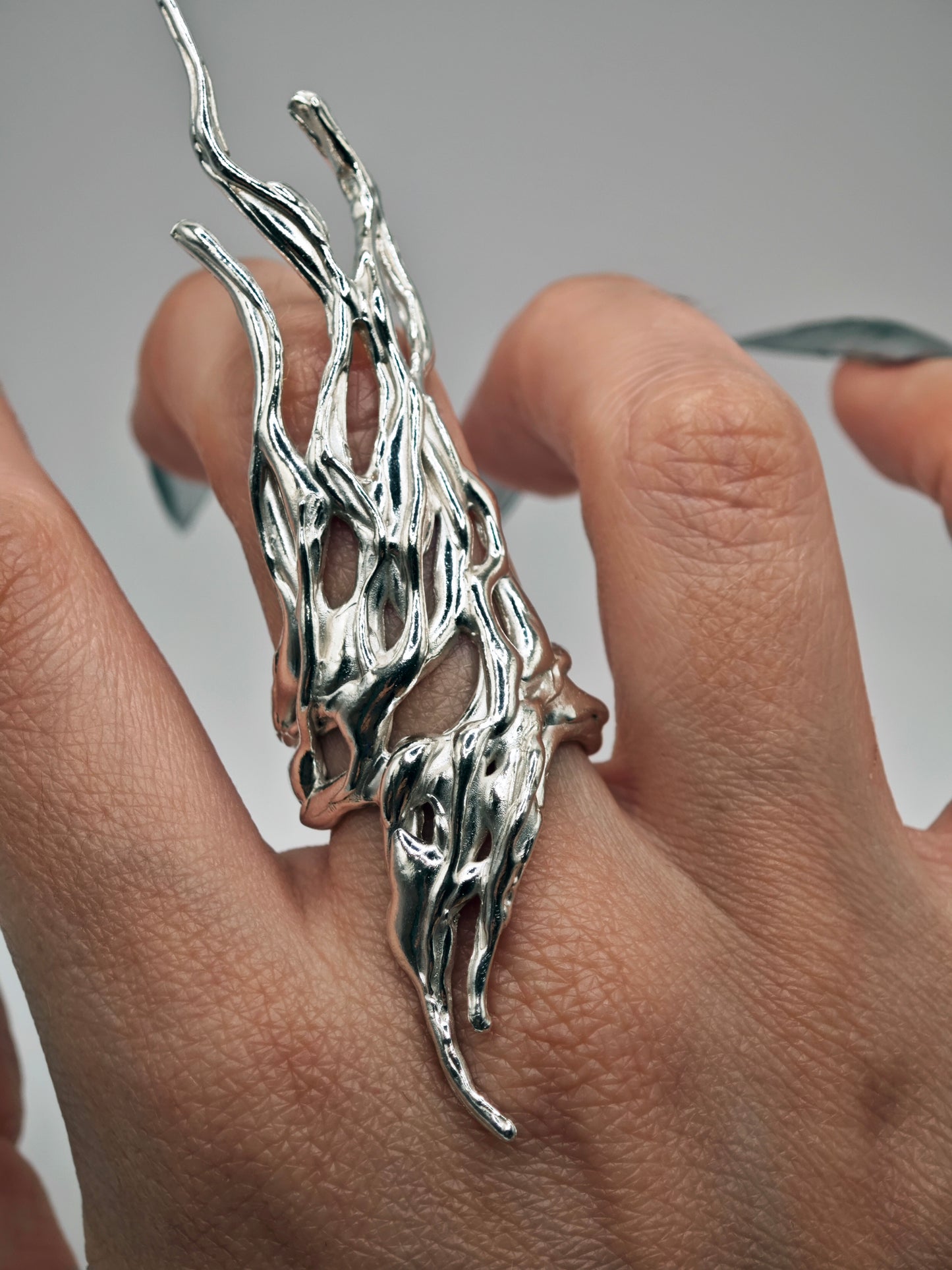 Lamia ring