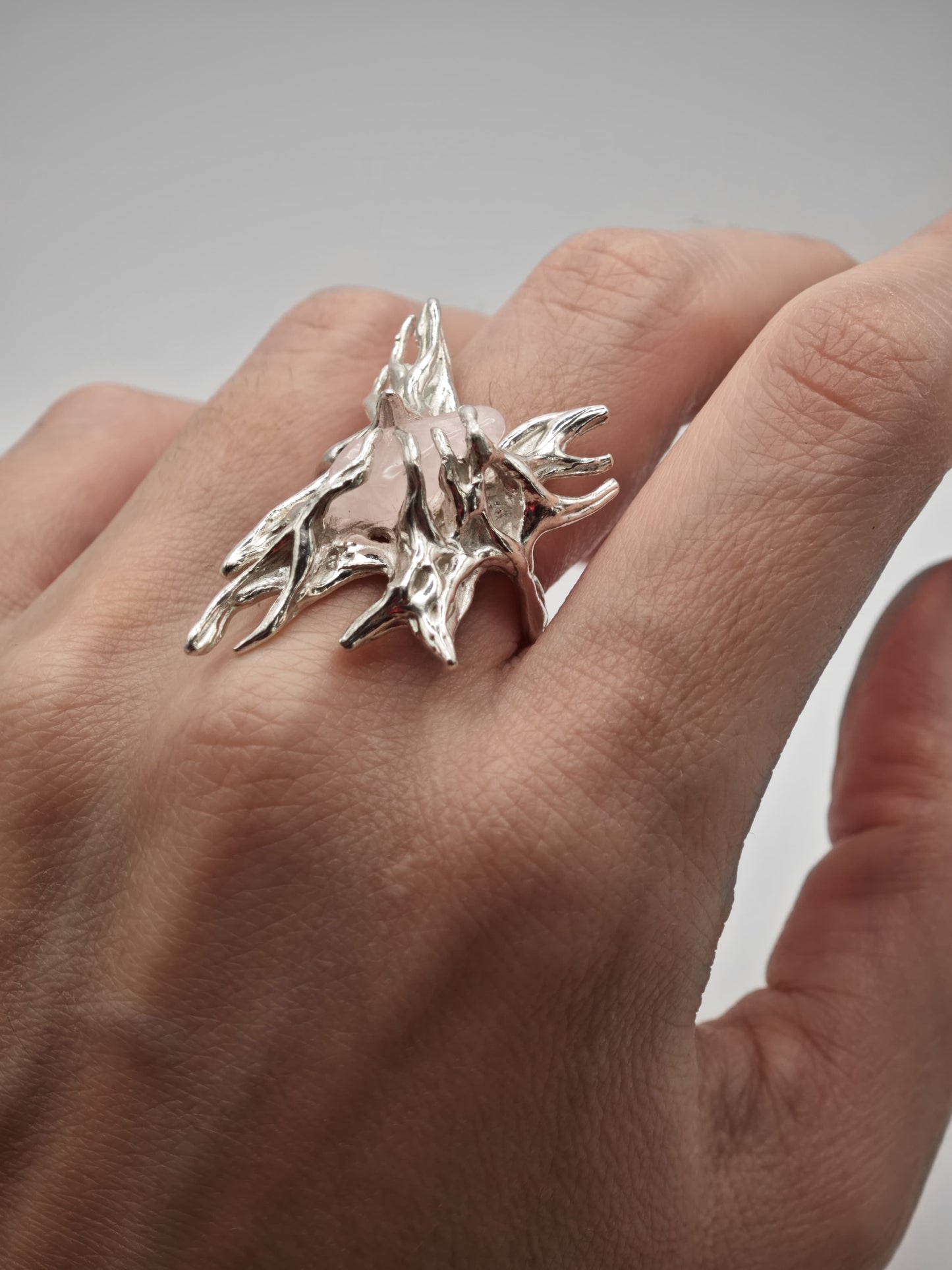 Fadeta ring