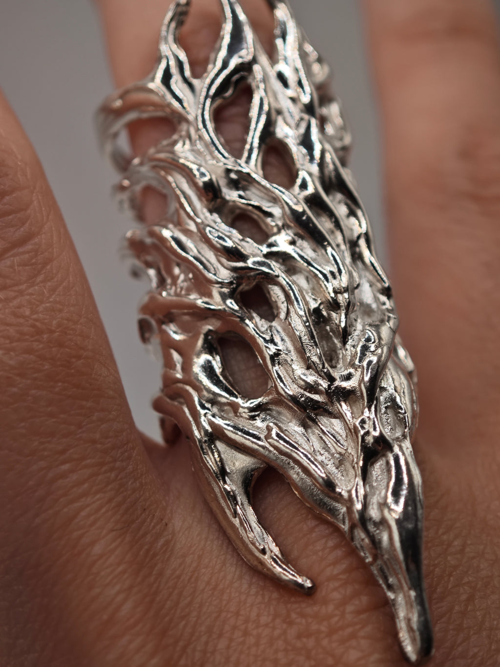 Creatura ring