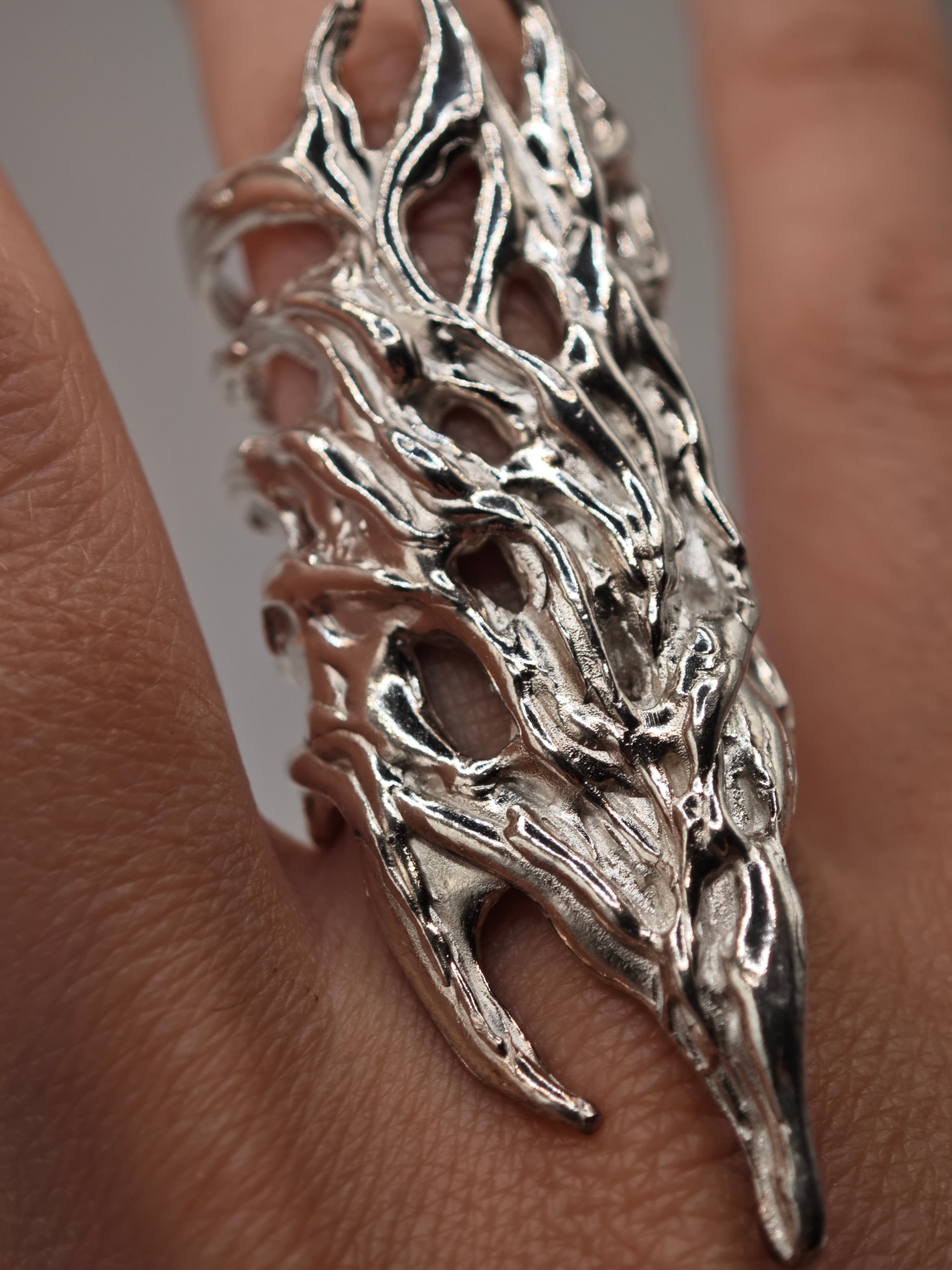 Creatura ring