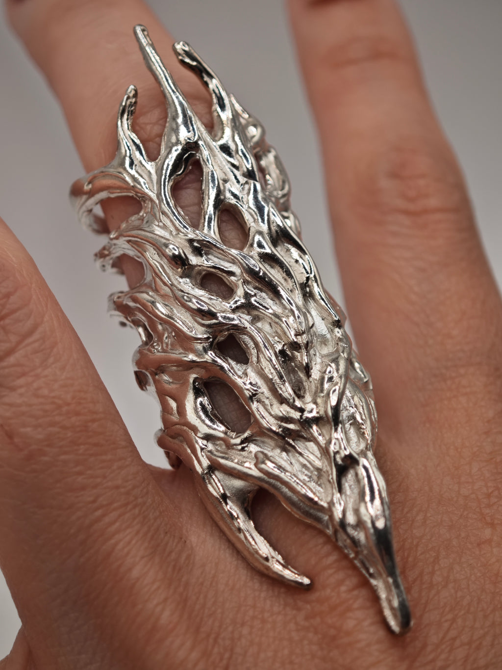Creatura ring