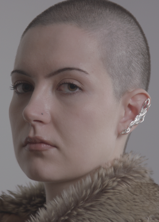 Sustrai ear cuff